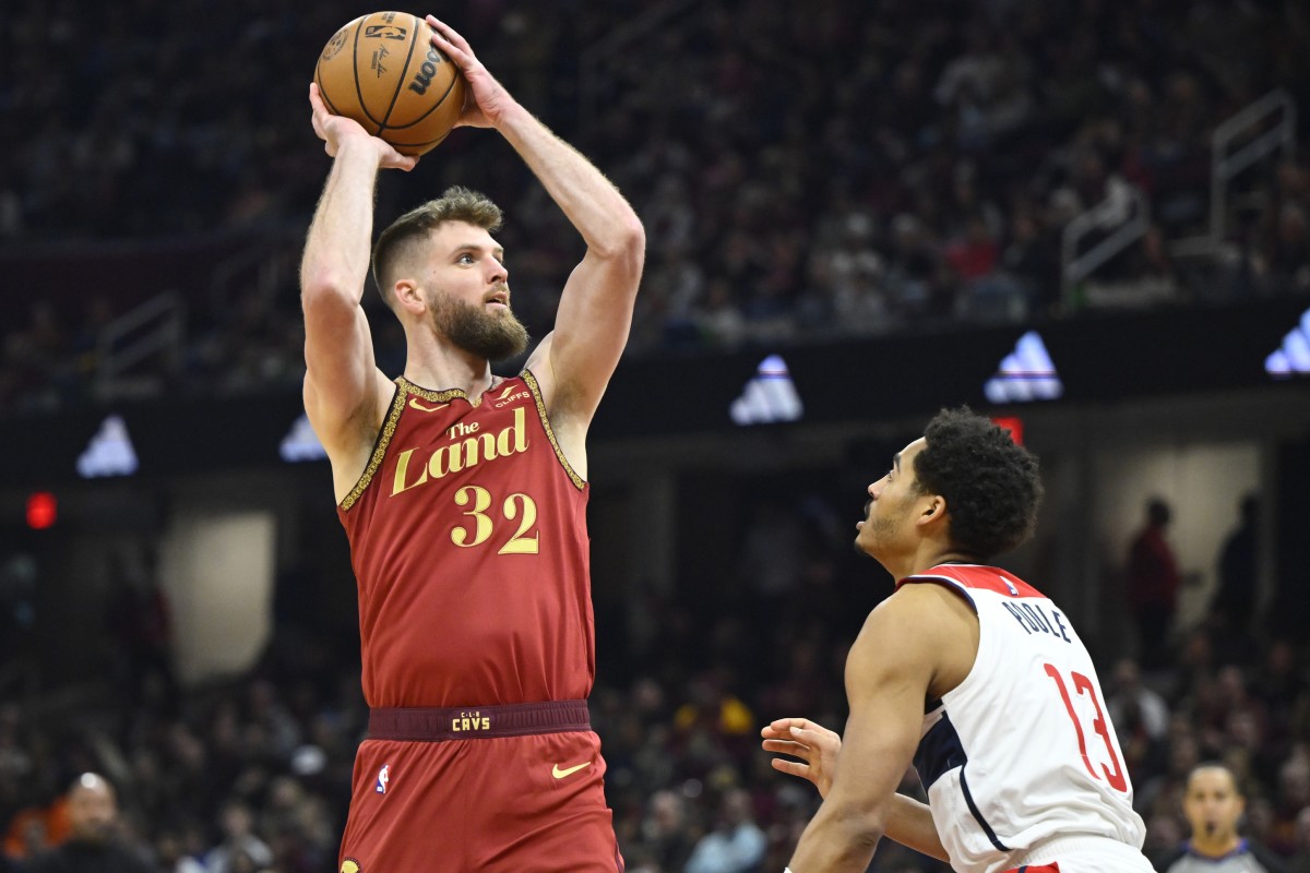Cleveland Cavaliers forward Dean Wade